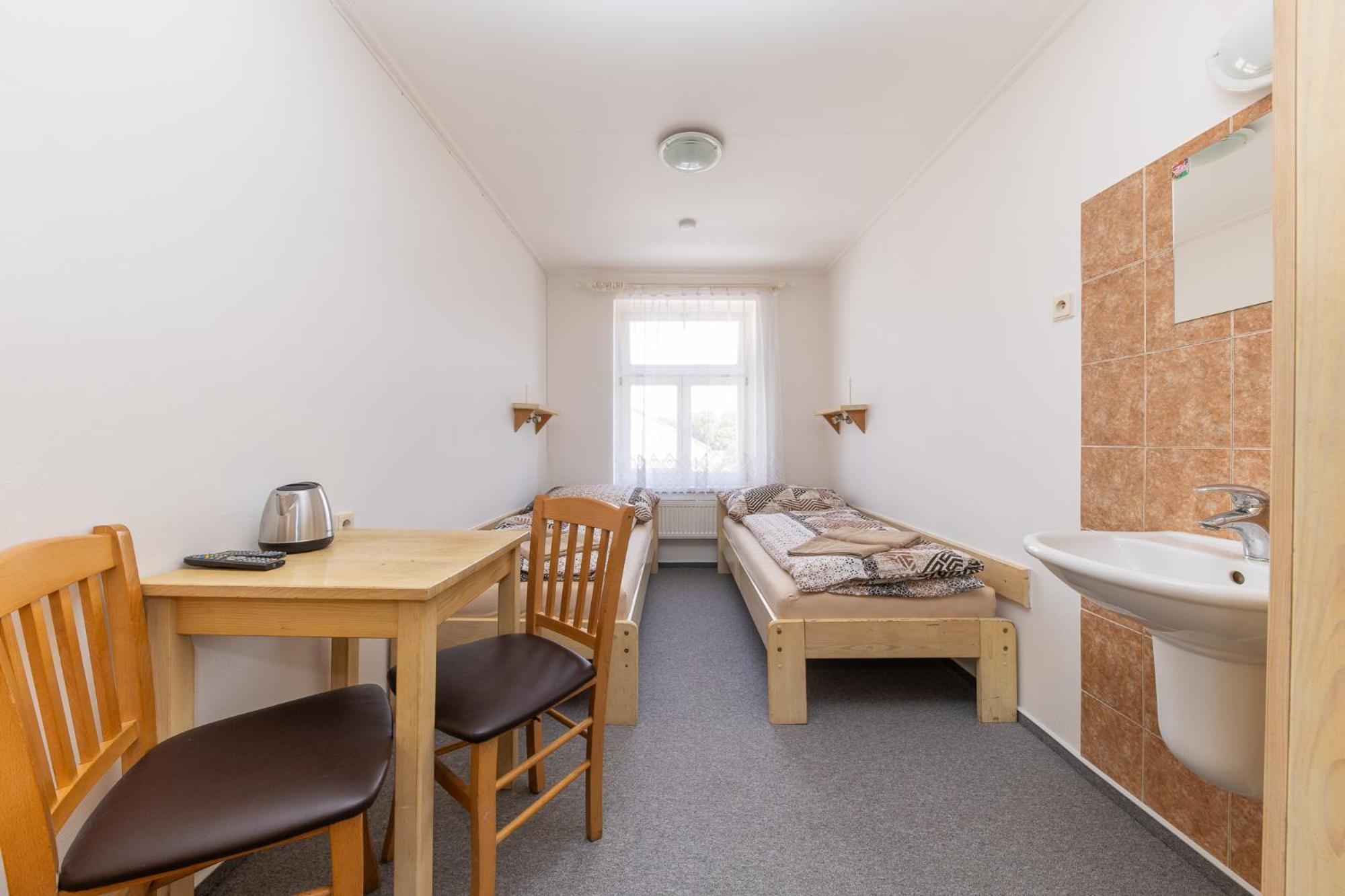 Hotel Pivovar Policka Bagian luar foto