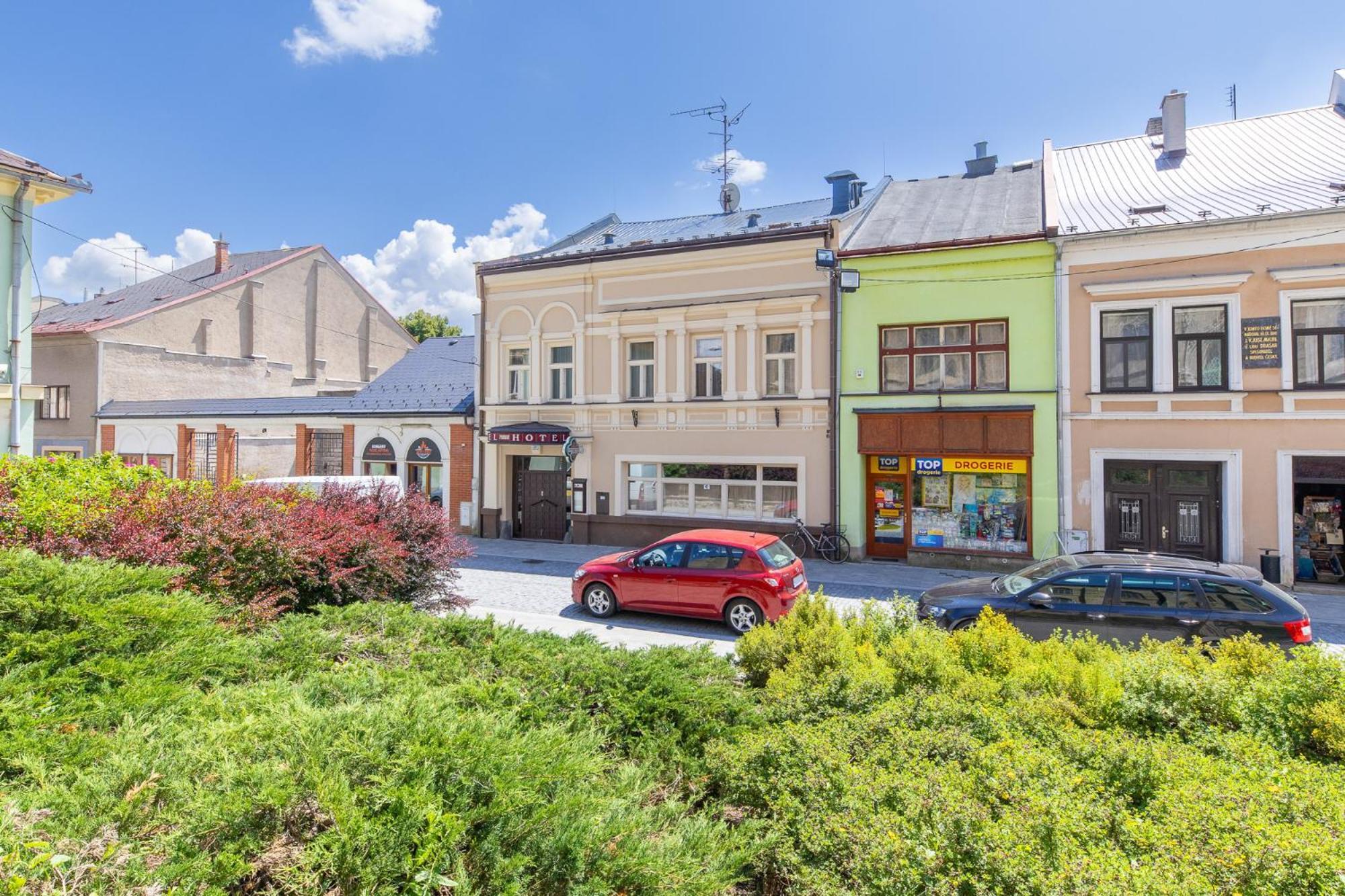 Hotel Pivovar Policka Bagian luar foto