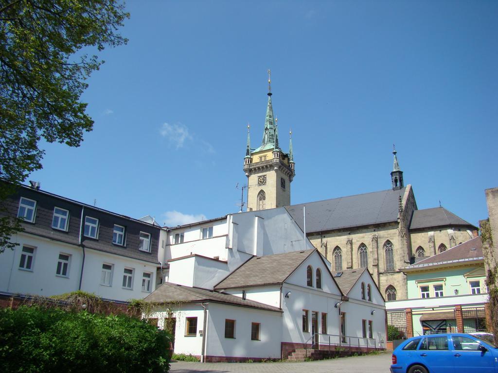 Hotel Pivovar Policka Bagian luar foto
